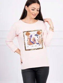 Halenka s 3D grafikou a zdobenými volánky pudrově růžová