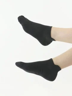 Sportovní kotníkové ponožky 240-050 černé - Moraj