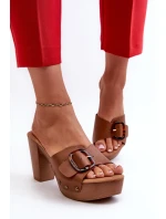 Dámské klínové sandály s prstencem hnědé Betinna