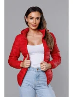 Červená prošívaná dámská bunda s kapucí (B0124-4) Červená prošívaná dámská bunda s kapucí (B0124-4)