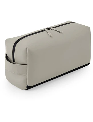 BagBase BG 337 Toaletní taška matné PU 52.0337 clay BagBase BG 337 Toaletní taška matné PU 52.0337 clay