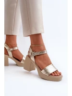 Zazoo 40386 Dámské Kožené Sandály Na Klínu Zlaté