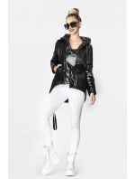 Černá krátká dámská zimní bunda s ledvinkou (omdl-018)