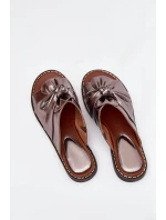 Dámské pantofle na nízkém podpatku – grafitové Nelvira