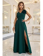 669-1 Romantické maxi šaty s květinou na rameni a rozparkem - lahvově zelené