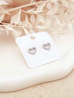 Klasické náušnice ve tvaru srdce stříbrné