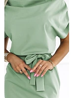 240-10 ROXI pohodlné šaty s asymetrickou sukní a páskem - pistáciová barva