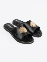 Praktické černé nazouváky dámské na plochém podpatku Praktické černé nazouváky dámské na plochém podpatku