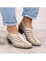 Kožené sandály na podpatku Rieker W RKR49B beige