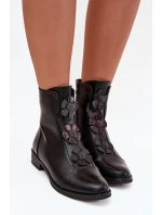 Zateplené dámské kotníkové boty na ploché podrážce s ozdobnými květinami černé Pravienne