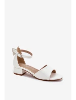 Lesklé Dívčí Sandály Na Nízkém Podpatku Bílé Ainare
