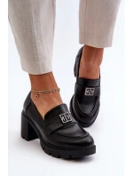 Dámské polobotky na robustním podpatku s ozdobou Černé Ranunca