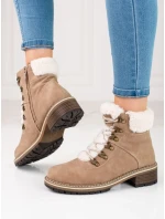 Trendy dámské hnědé  kotníčkové boty na plochém podpatku