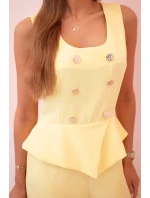 Dámská kombinéza bez rukávů s širokými nohavicemi a ozdobnými knoflíky žlutý