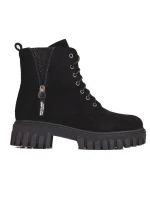 Výborné černé  kotníčkové boty dámské na plochém podpatku