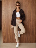 Dámská oversize košilová bunda z kordového materiálu v čokoládové barvě FashionStreet TY6054 Dámská oversize košilová bunda z kordového materiálu v čokoládové barvě FashionStreet TY6054