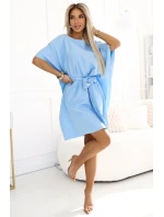 287-36 SOFIA Motýlí šaty se zavazováním v pase - pastelově MODRÉ