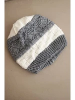 Dámská zimní čepice z vlny s ozdobným vzorem K446 ecru + šedá