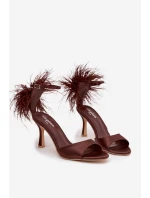 Sandály na podpatku s peřím čokoládové Caelina