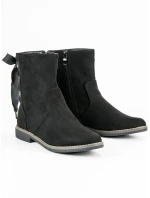 Módní kotníčkové boty dámské černé na plochém podpatku Módní kotníčkové boty dámské černé na plochém podpatku