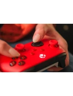 Ovladač Microsoft Xbox Series - pulzující červená barva