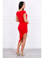 Asymetrické červené šaty