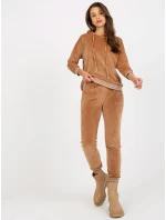 Souprava RV KMPL 8286.40 velbloudů