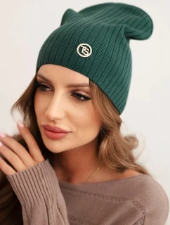 Dámská čepice s proužkem a ozdobným knoflíkem s přídavkem viskózy a modalu zelená
