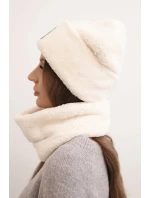 Dámská polarová souprava čepice a šála s ozdobnou nášivkou světle béžová