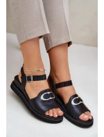Dámské lakované sandály na klínku s ozdobou Černé Salianes