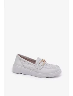 Dámské kožené mokasíny se zlatým detailem Vinceza – světle šedé