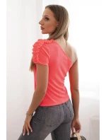 Dámská bavlněná blůza na jedno rameno s volánem růžová neon