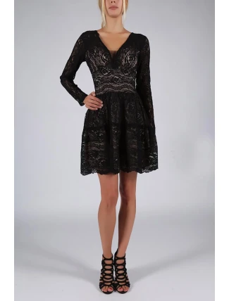 Večerní šaty model 124673 YourNewStyle Večerní šaty model 124673 YourNewStyle