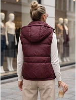 Dámská prošívaná vesta s kapucí, bordová, FashionStreet TY5974 Dámská prošívaná vesta s kapucí, bordová, FashionStreet TY5974