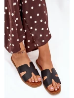 Dámské Ploché Sandály S Výřezem Černé Salyra