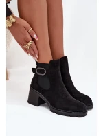 Dámské kotníkové boty Melara na sloupku s ozdobnou přezkou – černé Dámské kotníkové boty Melara na sloupku s ozdobnou přezkou – černé