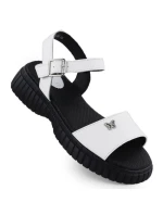 Dámské kožené sandály na hrubé podrážce s motýlím vzorem bílé Filippo DS6811