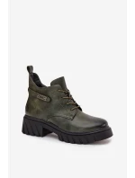 Nízké zateplené dámské boty na klínku s ozdobným páskem tmavě zelené Therisse