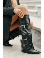 Kozačky ke kolenům na klínu s ohrnutým svrškem a sponami Tamirla