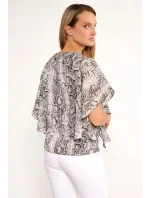 Dámská halenka s volánem na rukávech BLU2020-M19 šedá se vzorem - Monnari Dámská halenka s volánem na rukávech BLU2020-M19 šedá se vzorem - Monnari