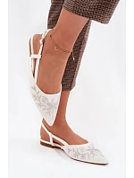 Dámské sandály s výšivkou na ploché bílé Grelia