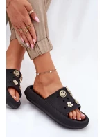 Dámské pěnové pantofle s ozdobnými připínkami Vinceza – černé