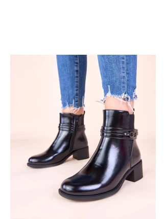 Boty na podpatku  model 222370 Solea