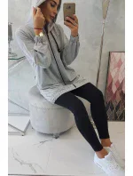 Mikina s potiskem "The world is yours" šedá