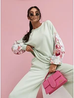 Ležérní souprava s buffovými rukávy a širokými nohavicemi (557)