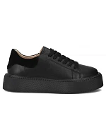Černé dámské sportovní kožené polobotky na platformě Filippo DP6119 Černé dámské sportovní kožené polobotky na platformě Filippo DP6119