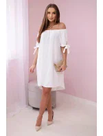 Šaty vázané na rukávech bílé