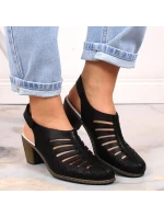 Dámské pohodlné kožené sandály na podpatku Rieker 40959-00