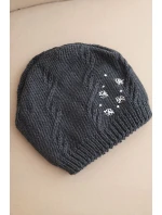 Dámská zimní čepice z vlny s ozdobnými aplikacemi K468 grafitová