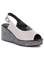 Dámské kožené sandály na platformě béžové S.Barski 7010